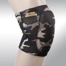 Load image into Gallery viewer, OUTDOOR AVENUES | PADDED KNEE SUPPORT | CSMC549
